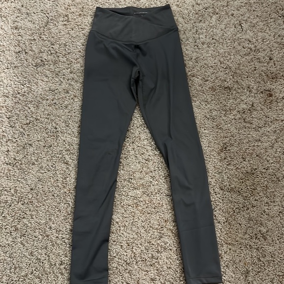 Green Colored Leggings - Picture 3 of 5